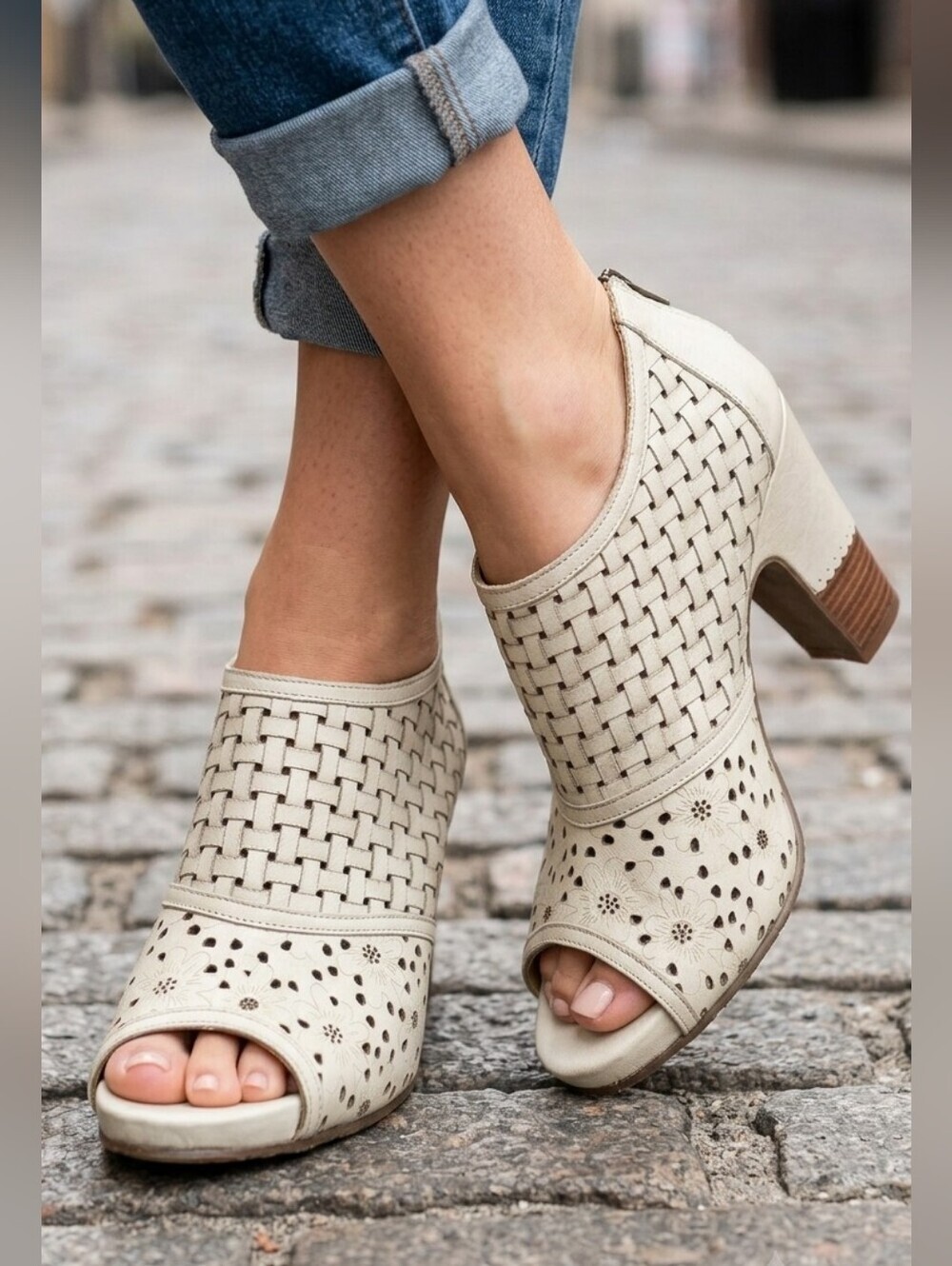 Gold Button Leather Peep Toe Ankle Booties EU41 Ivory Laser Cut Block Heel Shoes